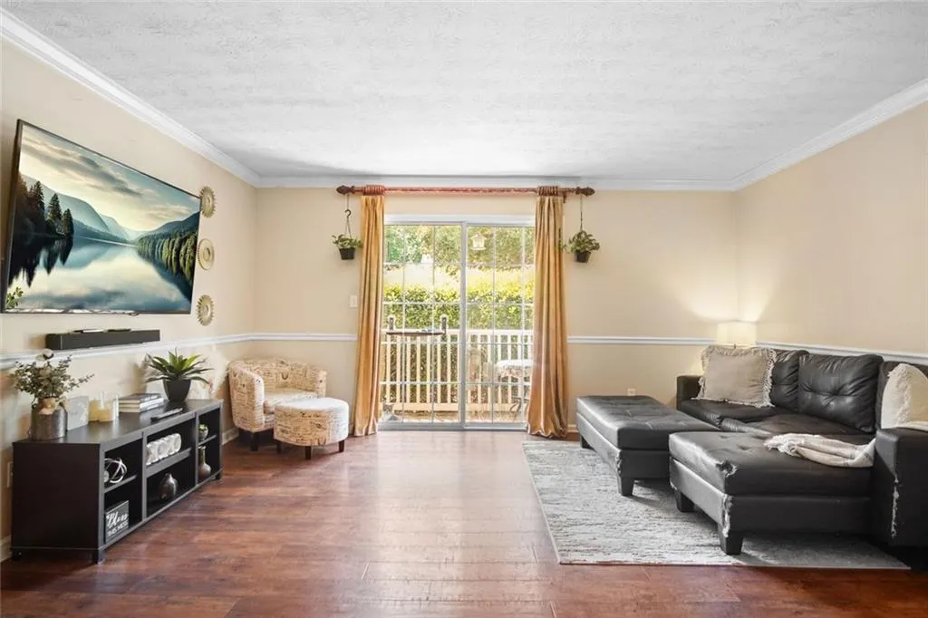 3120 Seven Pines Court Northwest Unit 203, Atlanta, Georgia 30339, 2 Bedrooms Bedrooms, ,1 BathroomBathrooms,Residential,For Sale,3120 Seven Pines Court Northwest Unit 203,7621290