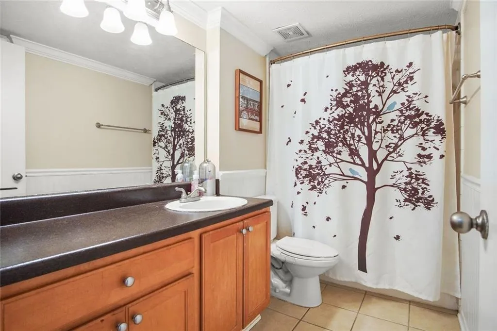 3120 Seven Pines Court Northwest Unit 203, Atlanta, Georgia 30339, 2 Bedrooms Bedrooms, ,1 BathroomBathrooms,Residential,For Sale,3120 Seven Pines Court Northwest Unit 203,7621290