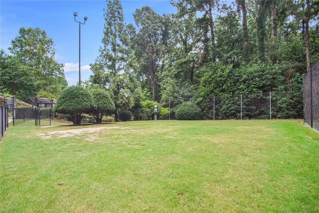 3120 Seven Pines Court Northwest Unit 203, Atlanta, Georgia 30339, 2 Bedrooms Bedrooms, ,1 BathroomBathrooms,Residential,For Sale,3120 Seven Pines Court Northwest Unit 203,7621290