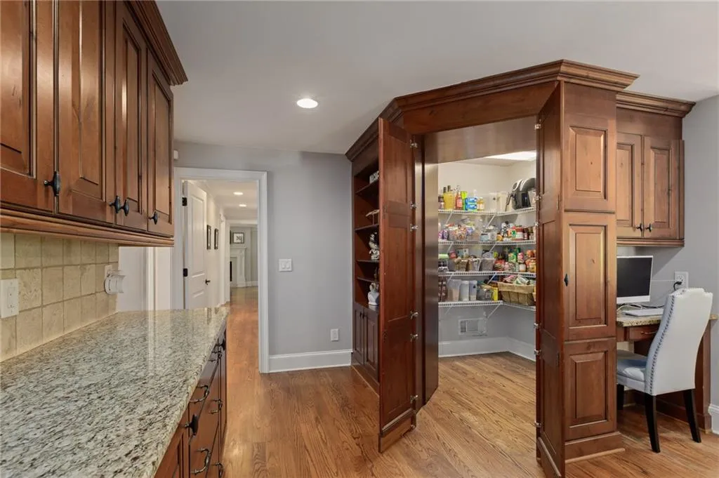 7520 Chaparral Drive, Sandy Springs, Georgia 30350, 6 Bedrooms Bedrooms, ,4 BathroomsBathrooms,Residential,Sold,7520 Chaparral Drive,6710185