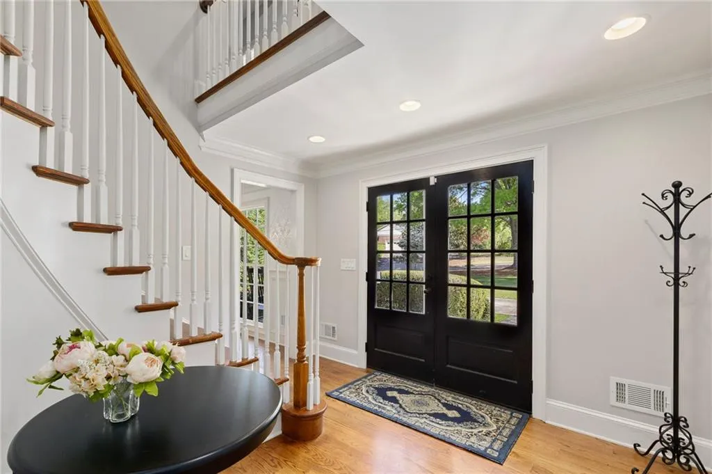 7520 Chaparral Drive, Sandy Springs, Georgia 30350, 6 Bedrooms Bedrooms, ,4 BathroomsBathrooms,Residential,Sold,7520 Chaparral Drive,6710185