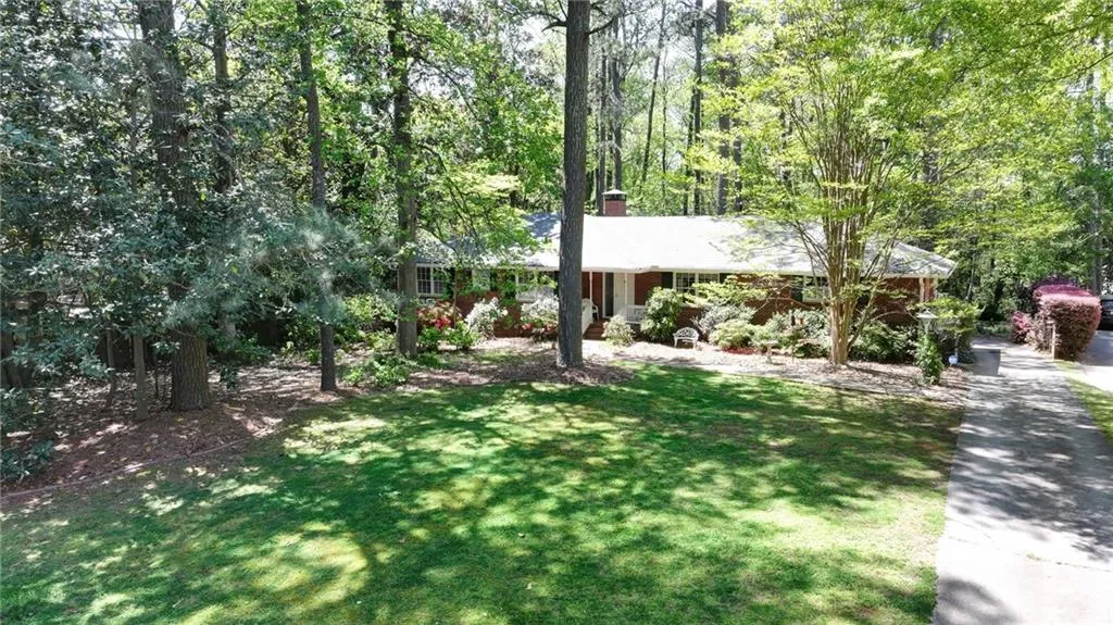 671 Valley Green Drive Ne, Atlanta, Georgia 30342, 3 Bedrooms Bedrooms, ,3 BathroomsBathrooms,Residential,Sold,671 Valley Green Drive Ne,7555519