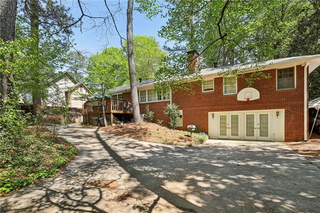 671 Valley Green Drive Ne, Atlanta, Georgia 30342, 3 Bedrooms Bedrooms, ,3 BathroomsBathrooms,Residential,Sold,671 Valley Green Drive Ne,7555519