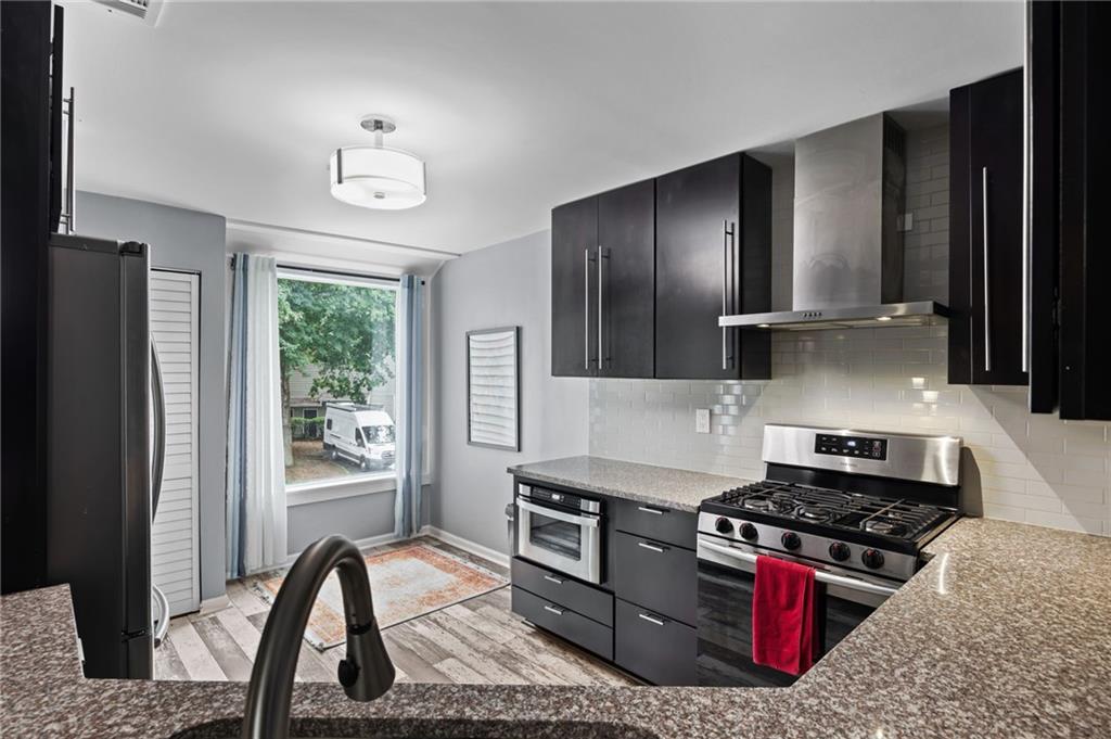 37 Dunwoody Springs Drive, Atlanta, Georgia 30328, 2 Bedrooms Bedrooms, ,2 BathroomsBathrooms,Residential,Sold,37 Dunwoody Springs Drive,7275025