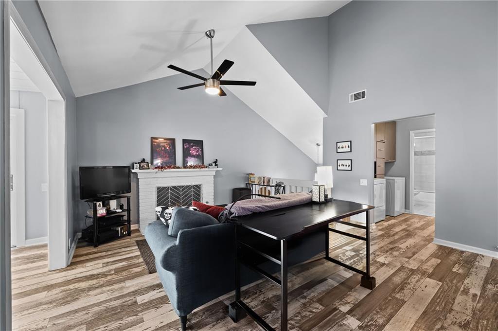 37 Dunwoody Springs Drive, Atlanta, Georgia 30328, 2 Bedrooms Bedrooms, ,2 BathroomsBathrooms,Residential,Sold,37 Dunwoody Springs Drive,7275025