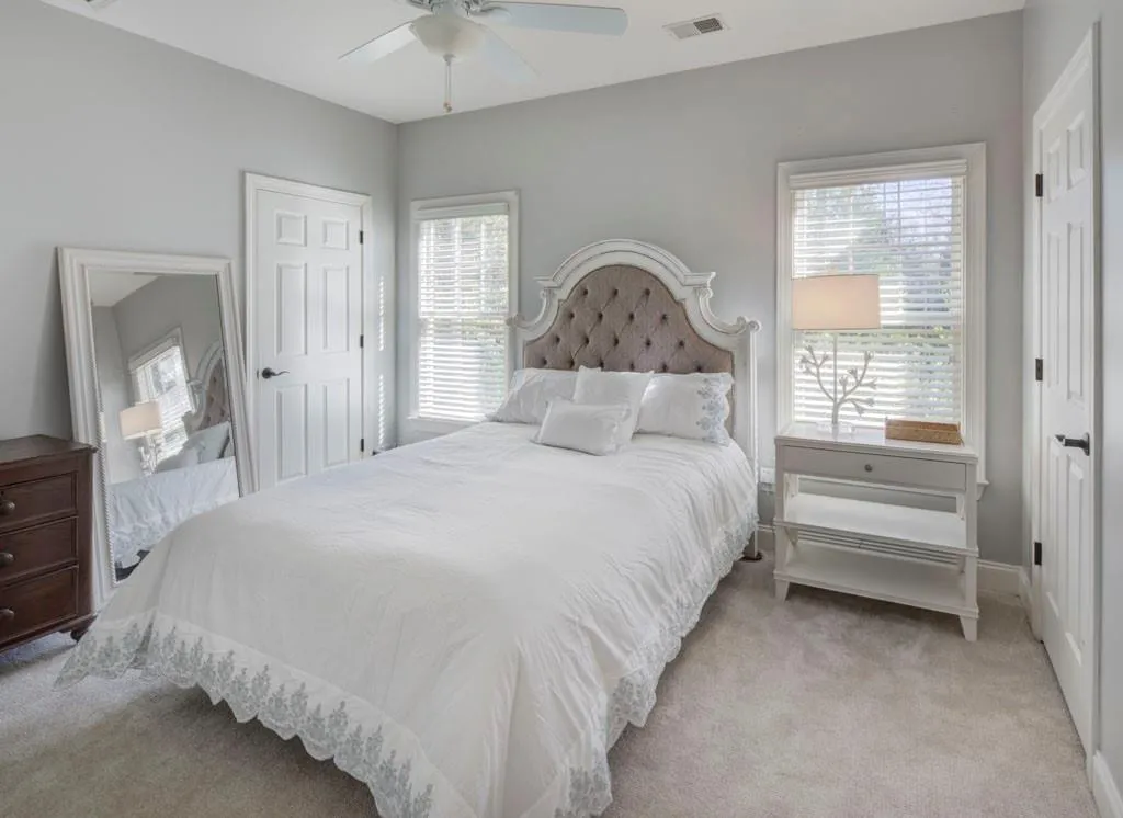 Secondary bedroom