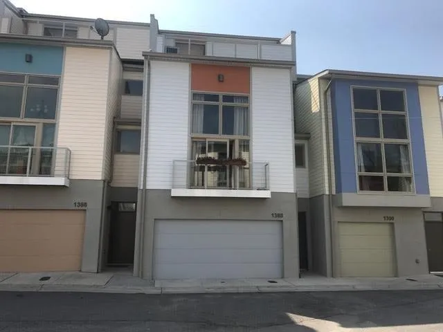 1388 Stirling Circle Nw Unit 30, Atlanta, Georgia 30318, 2 Bedrooms Bedrooms, ,2 BathroomsBathrooms,Residential,Sold,1388 Stirling Circle Nw Unit 30,5823981
