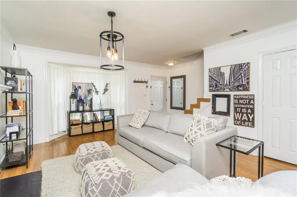 7500 Roswell Road Unit 69, Sandy Springs, Georgia 30350, 2 Bedrooms Bedrooms, ,2 BathroomsBathrooms,Residential,Sold,7500 Roswell Road Unit 69,6760215