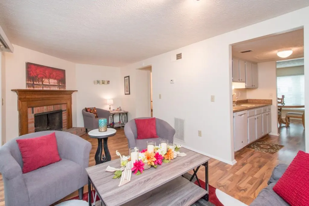 8853 Applegate Lane, Sandy Springs, Georgia 30350, 3 Bedrooms Bedrooms, ,2 BathroomsBathrooms,Residential,Sold,8853 Applegate Lane,5676488