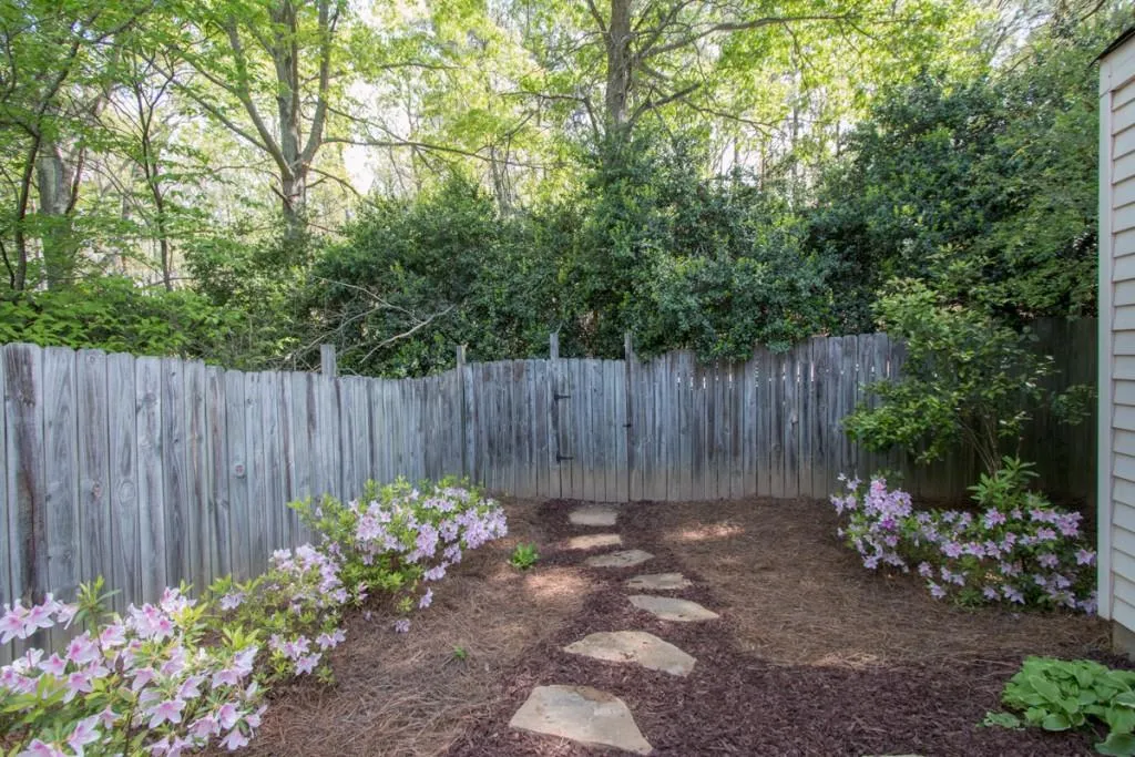 8853 Applegate Lane, Sandy Springs, Georgia 30350, 3 Bedrooms Bedrooms, ,2 BathroomsBathrooms,Residential,Sold,8853 Applegate Lane,5676488