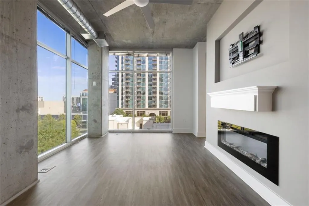 250 Pharr Road Unit 802, Atlanta, Georgia 30305, 1 Bedroom Bedrooms, ,1 BathroomBathrooms,Residential,For Sale,250 Pharr Road Unit 802,7648285