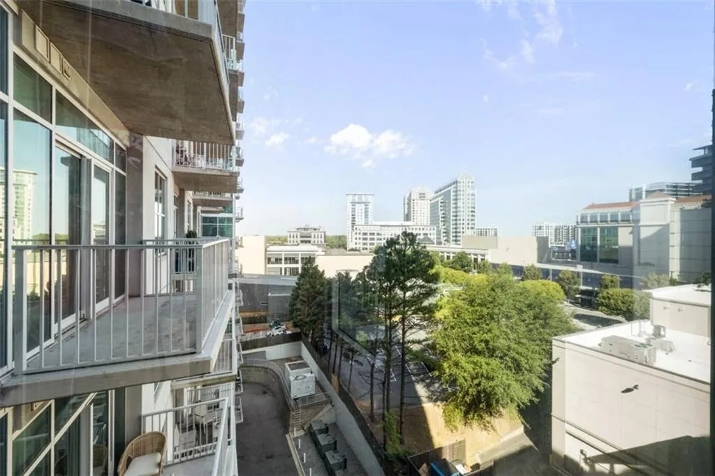 250 Pharr Road Unit 802, Atlanta, Georgia 30305, 1 Bedroom Bedrooms, ,1 BathroomBathrooms,Residential,For Sale,250 Pharr Road Unit 802,7648285