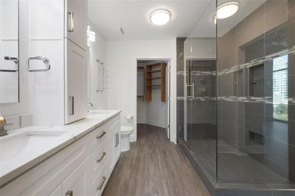250 Pharr Road Unit 802, Atlanta, Georgia 30305, 1 Bedroom Bedrooms, ,1 BathroomBathrooms,Residential,For Sale,250 Pharr Road Unit 802,7648285