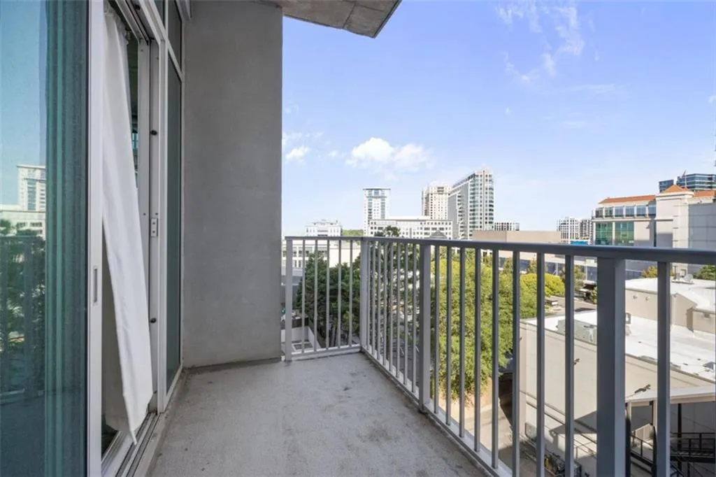 250 Pharr Road Unit 802, Atlanta, Georgia 30305, 1 Bedroom Bedrooms, ,1 BathroomBathrooms,Residential,For Sale,250 Pharr Road Unit 802,7648285