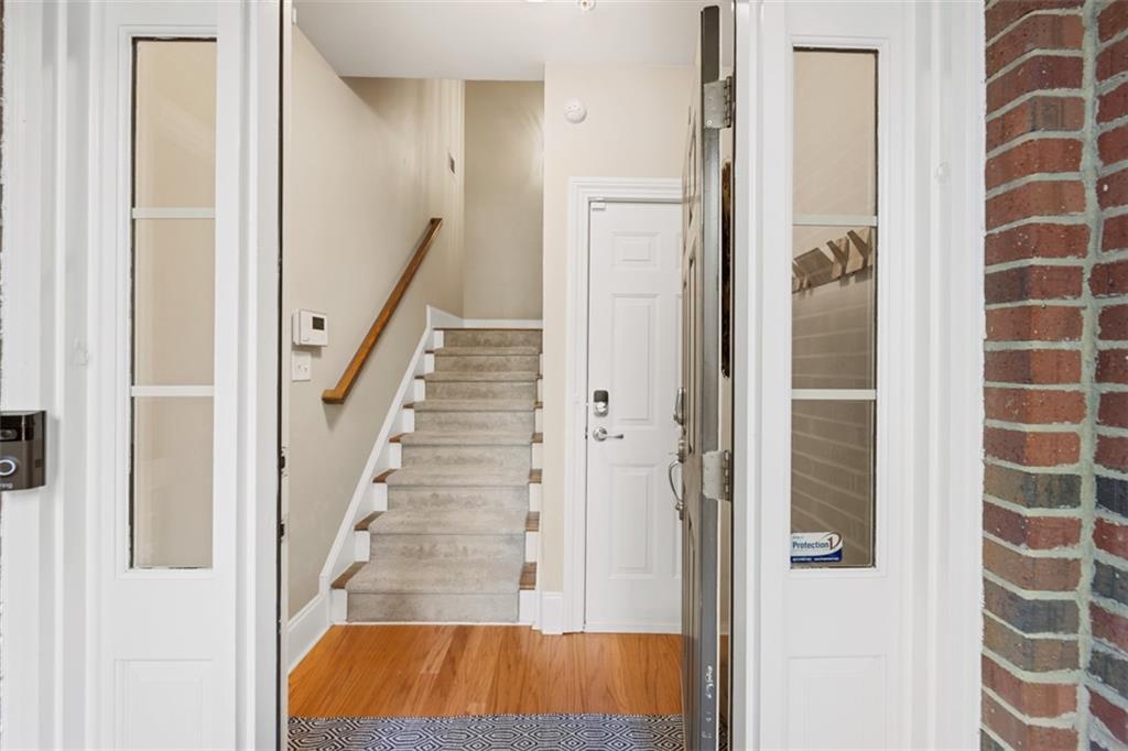 285 Le Gran Bend, Sandy Springs, Georgia 30328, 2 Bedrooms Bedrooms, ,2 BathroomsBathrooms,Residential,Sold,285 Le Gran Bend,7280889