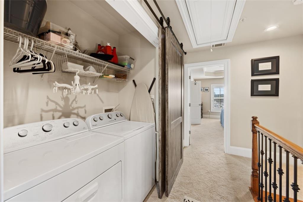 285 Le Gran Bend, Sandy Springs, Georgia 30328, 2 Bedrooms Bedrooms, ,2 BathroomsBathrooms,Residential,Sold,285 Le Gran Bend,7280889