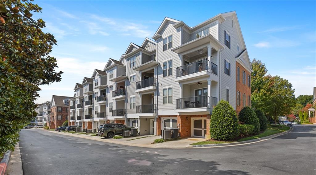 285 Le Gran Bend, Sandy Springs, Georgia 30328, 2 Bedrooms Bedrooms, ,2 BathroomsBathrooms,Residential,Sold,285 Le Gran Bend,7280889