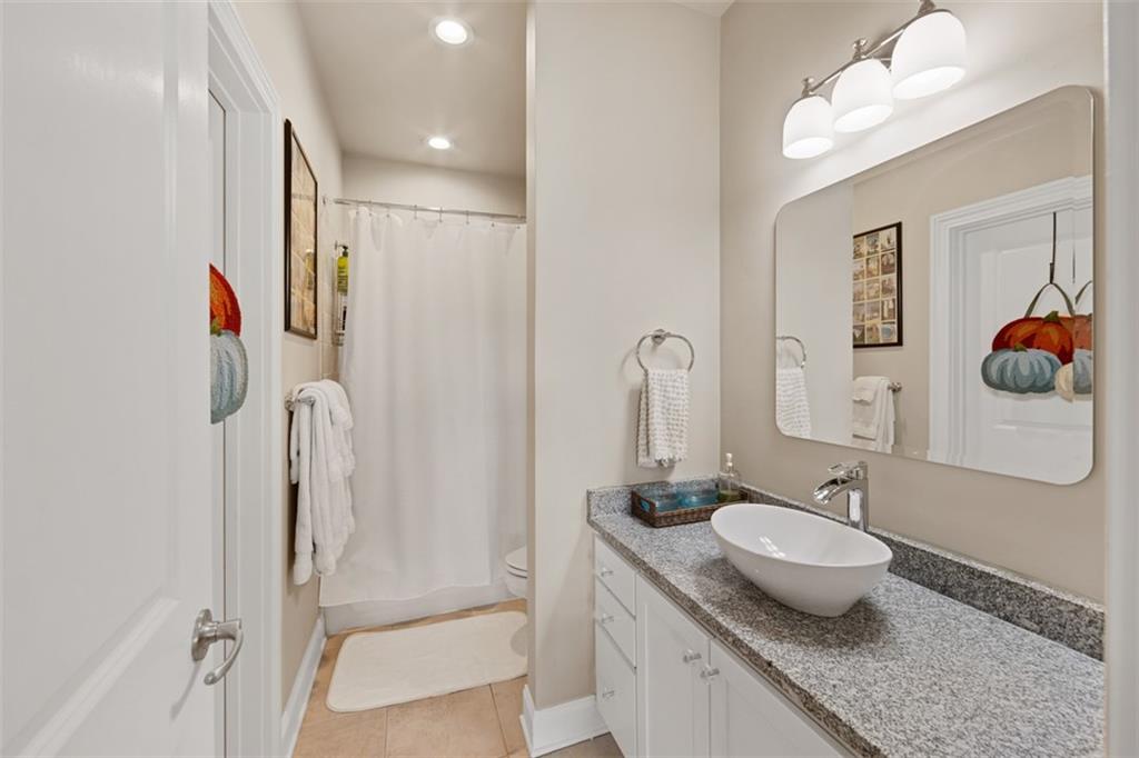 285 Le Gran Bend, Sandy Springs, Georgia 30328, 2 Bedrooms Bedrooms, ,2 BathroomsBathrooms,Residential,Sold,285 Le Gran Bend,7280889