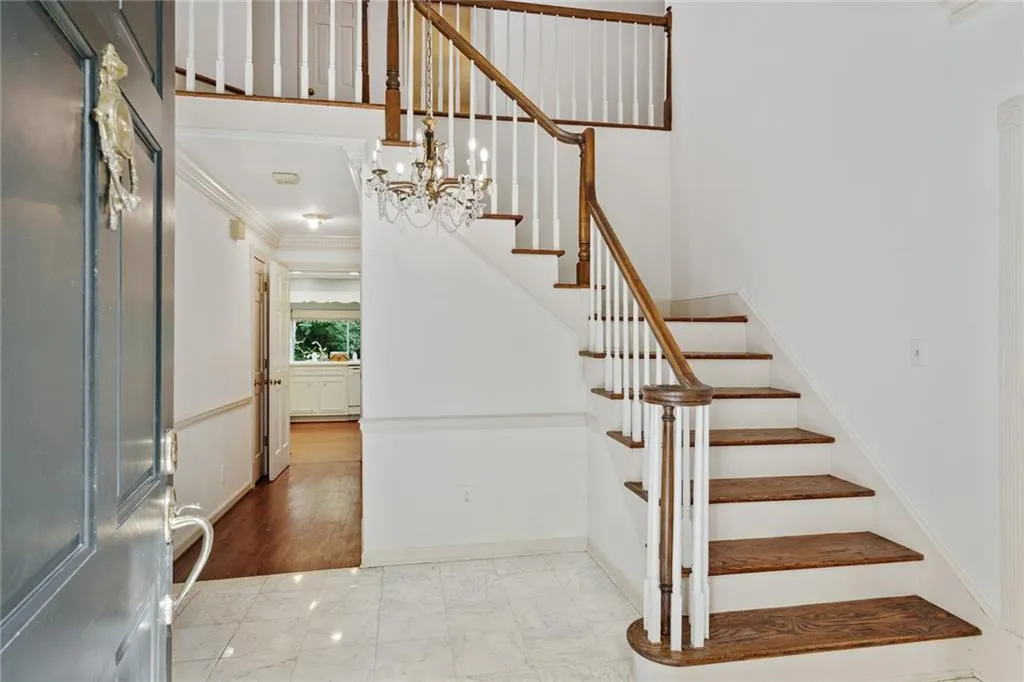 6040 Blackwater Trail, Atlanta, Georgia 30328, 5 Bedrooms Bedrooms, ,3 BathroomsBathrooms,Residential,Sold,6040 Blackwater Trail,7433496