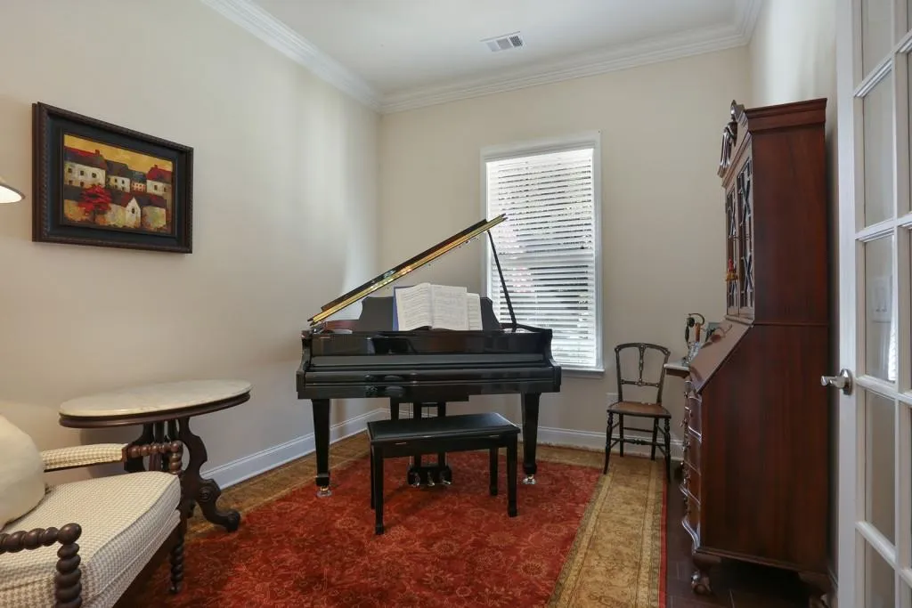 105 Austin Drive, Sandy Springs, Georgia 30328, 5 Bedrooms Bedrooms, ,4 BathroomsBathrooms,Residential,Sold,105 Austin Drive,5997170