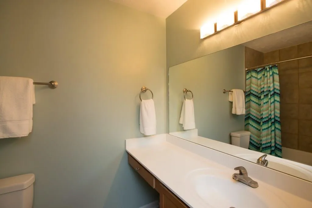 165 N River Drive Unit E, Sandy Springs, Georgia 30350, 2 Bedrooms Bedrooms, ,2 BathroomsBathrooms,Residential,Sold,165 N River Drive Unit E,5685496