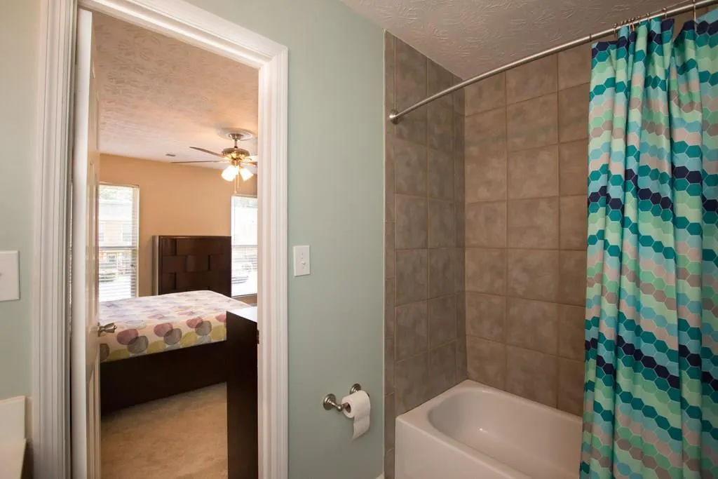 165 N River Drive Unit E, Sandy Springs, Georgia 30350, 2 Bedrooms Bedrooms, ,2 BathroomsBathrooms,Residential,Sold,165 N River Drive Unit E,5685496