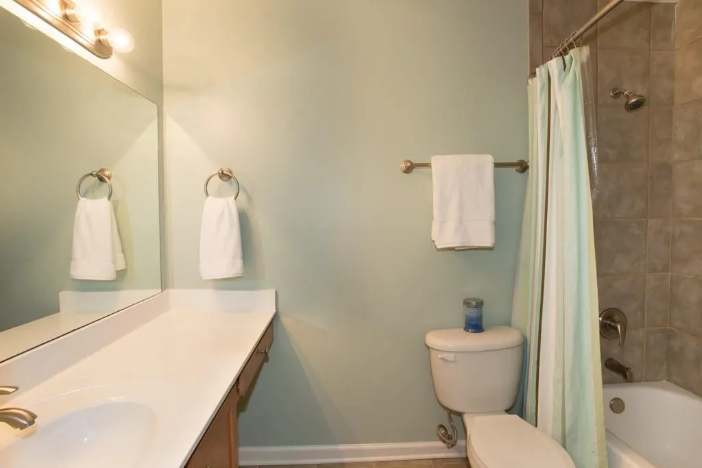 165 N River Drive Unit E, Sandy Springs, Georgia 30350, 2 Bedrooms Bedrooms, ,2 BathroomsBathrooms,Residential,Sold,165 N River Drive Unit E,5685496