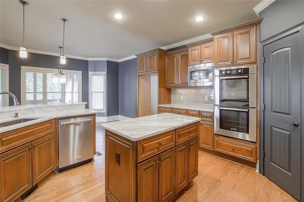 7981 Magnolia Square, Atlanta, Georgia 30350, 4 Bedrooms Bedrooms, ,3 BathroomsBathrooms,Residential,Sold,7981 Magnolia Square,6897095