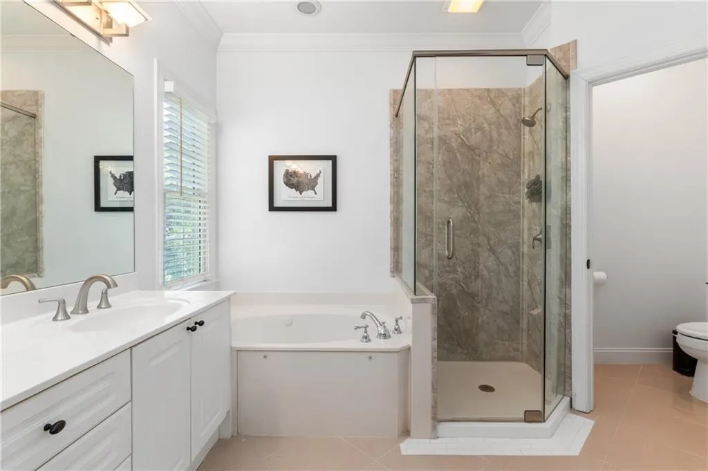 331 Carpenter Drive Unit 1, Sandy Springs, Georgia 30328, 2 Bedrooms Bedrooms, ,2 BathroomsBathrooms,Residential,Sold,331 Carpenter Drive Unit 1,7117467