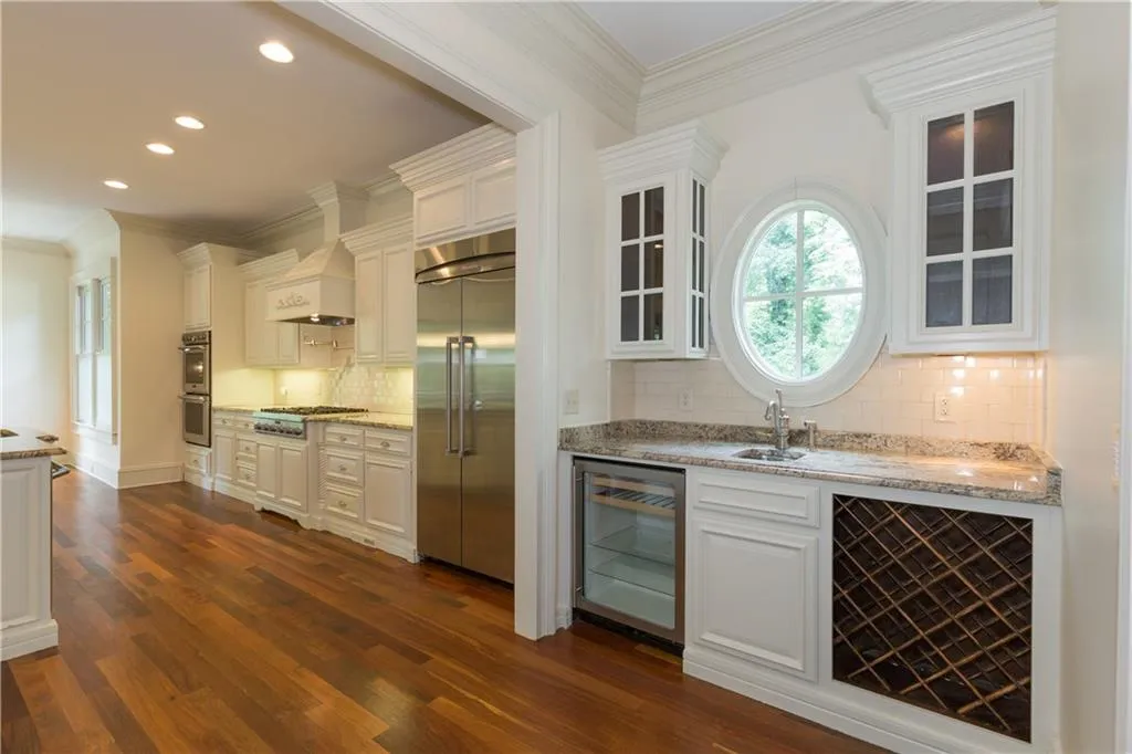 145 Hardeman Road Ne, Atlanta, Georgia 30342, 6 Bedrooms Bedrooms, ,6 BathroomsBathrooms,Residential,Sold,145 Hardeman Road Ne,5653365