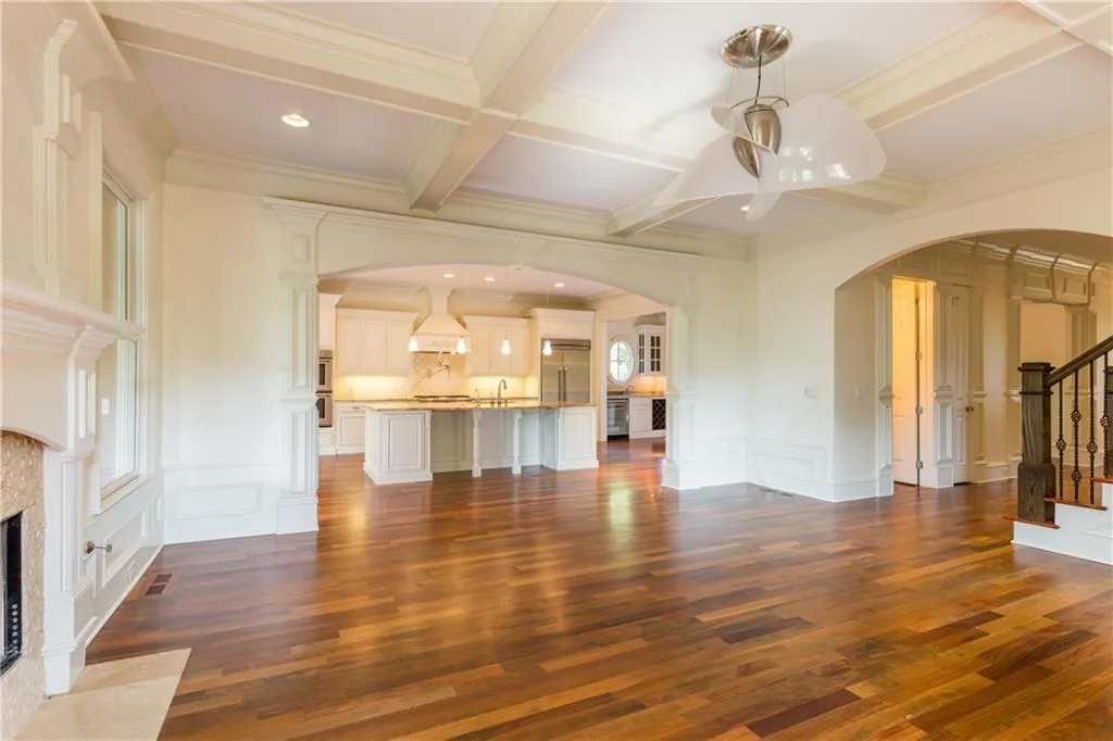 145 Hardeman Road Ne, Atlanta, Georgia 30342, 6 Bedrooms Bedrooms, ,6 BathroomsBathrooms,Residential,Sold,145 Hardeman Road Ne,5653365