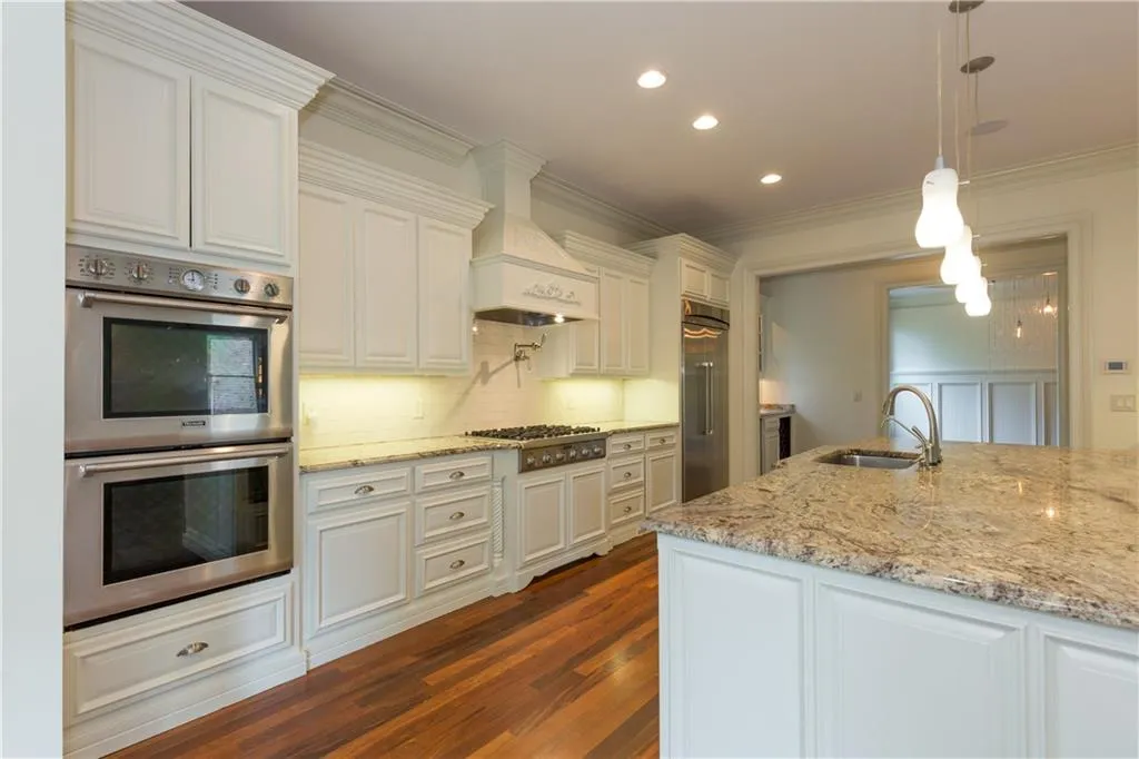 145 Hardeman Road Ne, Atlanta, Georgia 30342, 6 Bedrooms Bedrooms, ,6 BathroomsBathrooms,Residential,Sold,145 Hardeman Road Ne,5653365