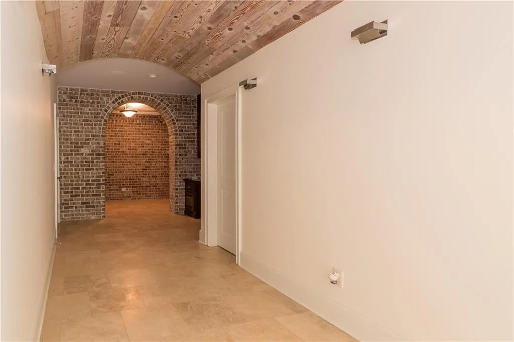 145 Hardeman Road Ne, Atlanta, Georgia 30342, 6 Bedrooms Bedrooms, ,6 BathroomsBathrooms,Residential,Sold,145 Hardeman Road Ne,5653365