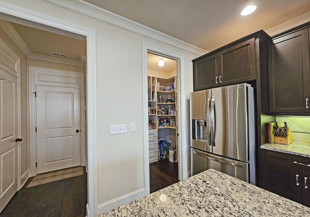 7880 Highland Bluff, Sandy Springs, Georgia 30328, 3 Bedrooms Bedrooms, ,2 BathroomsBathrooms,Residential,Sold,7880 Highland Bluff,7298506