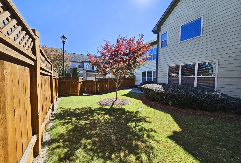 7880 Highland Bluff, Sandy Springs, Georgia 30328, 3 Bedrooms Bedrooms, ,2 BathroomsBathrooms,Residential,Sold,7880 Highland Bluff,7298506