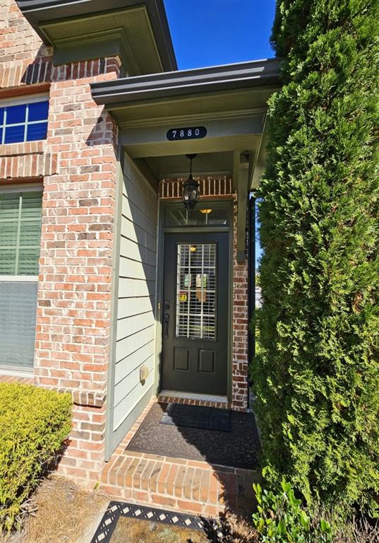 7880 Highland Bluff, Sandy Springs, Georgia 30328, 3 Bedrooms Bedrooms, ,2 BathroomsBathrooms,Residential,Sold,7880 Highland Bluff,7298506