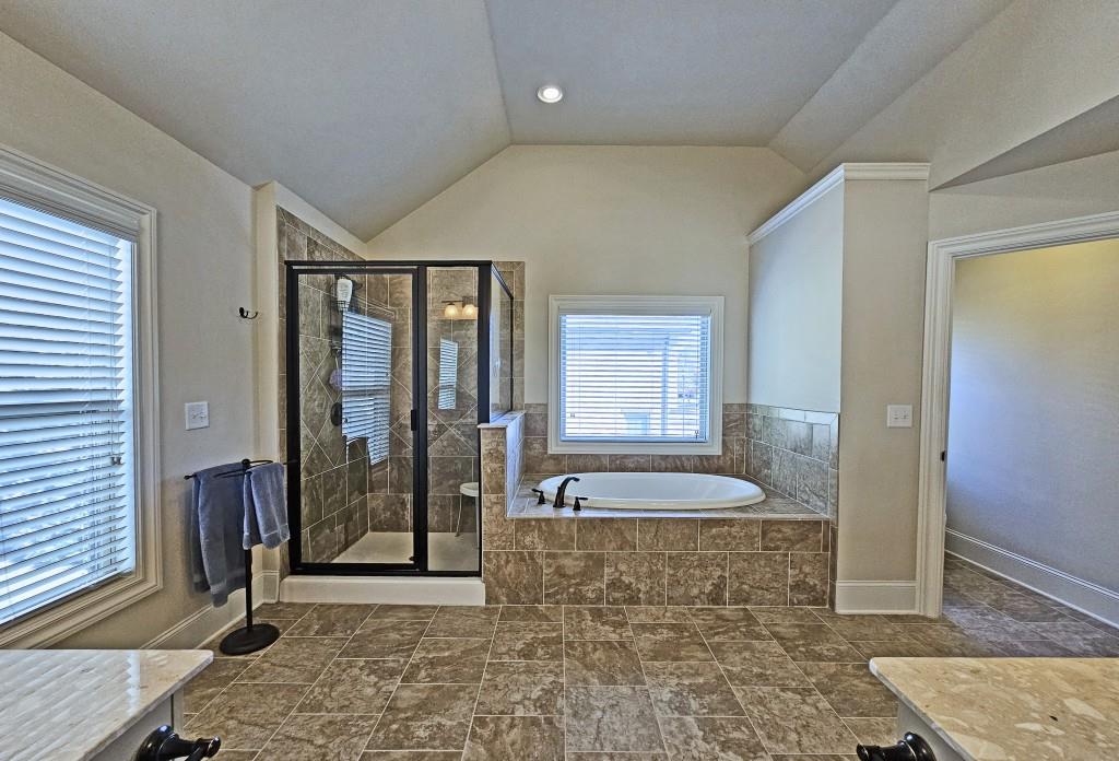 7880 Highland Bluff, Sandy Springs, Georgia 30328, 3 Bedrooms Bedrooms, ,2 BathroomsBathrooms,Residential,Sold,7880 Highland Bluff,7298506