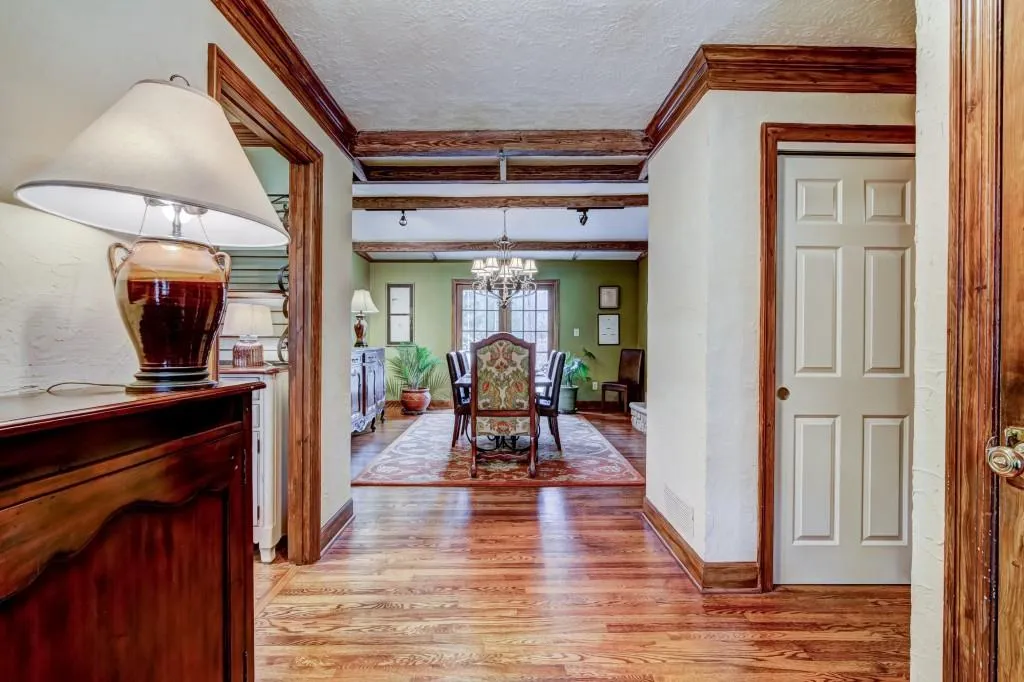 3611 Tanglewood Drive Se, Atlanta, Georgia 30339, 3 Bedrooms Bedrooms, ,2 BathroomsBathrooms,Residential,Sold,3611 Tanglewood Drive Se,5970895