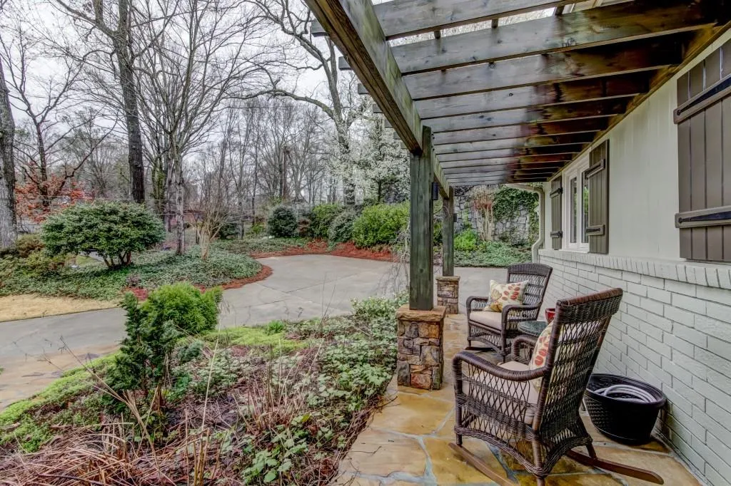 3611 Tanglewood Drive Se, Atlanta, Georgia 30339, 3 Bedrooms Bedrooms, ,2 BathroomsBathrooms,Residential,Sold,3611 Tanglewood Drive Se,5970895