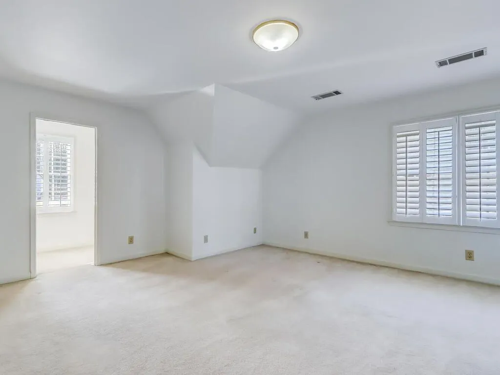 1700 Redbourne Drive, Sandy Springs, Georgia 30350, 4 Bedrooms Bedrooms, ,4 BathroomsBathrooms,Residential,Sold,1700 Redbourne Drive,7180148