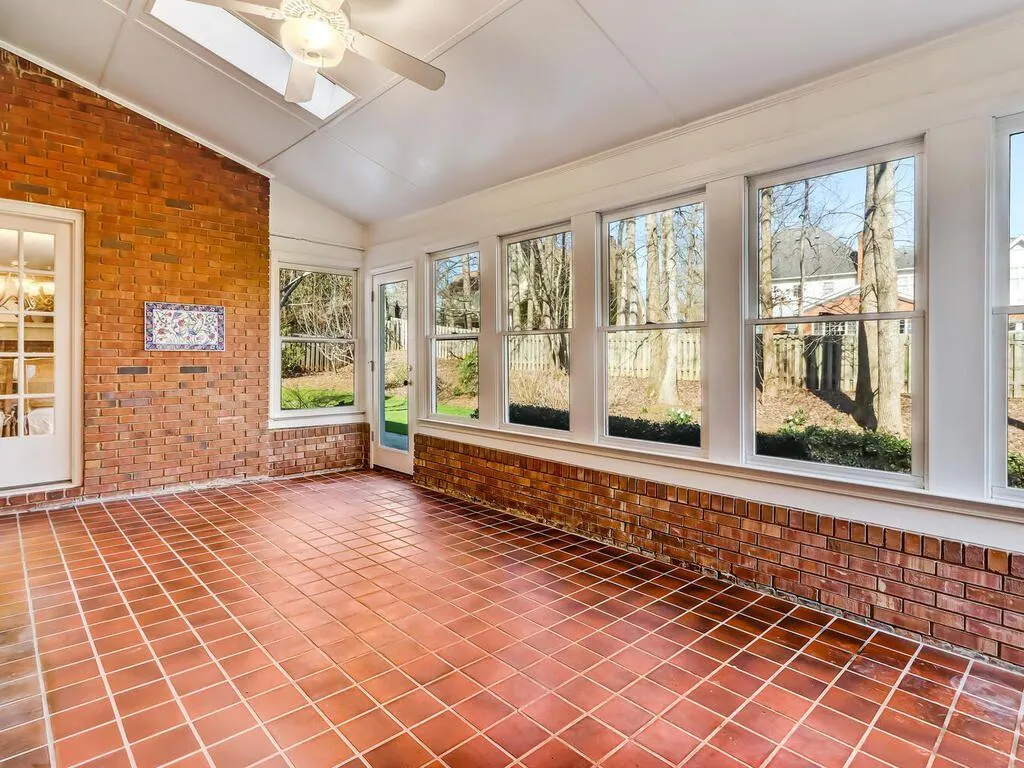 1700 Redbourne Drive, Sandy Springs, Georgia 30350, 4 Bedrooms Bedrooms, ,4 BathroomsBathrooms,Residential,Sold,1700 Redbourne Drive,7180148