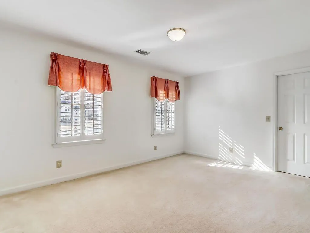 1700 Redbourne Drive, Sandy Springs, Georgia 30350, 4 Bedrooms Bedrooms, ,4 BathroomsBathrooms,Residential,Sold,1700 Redbourne Drive,7180148