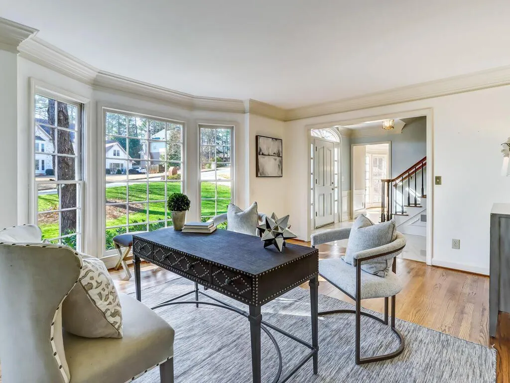 1700 Redbourne Drive, Sandy Springs, Georgia 30350, 4 Bedrooms Bedrooms, ,4 BathroomsBathrooms,Residential,Sold,1700 Redbourne Drive,7180148