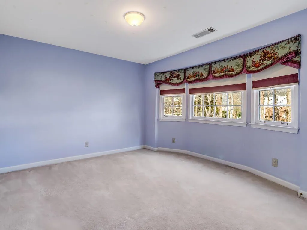 1700 Redbourne Drive, Sandy Springs, Georgia 30350, 4 Bedrooms Bedrooms, ,4 BathroomsBathrooms,Residential,Sold,1700 Redbourne Drive,7180148