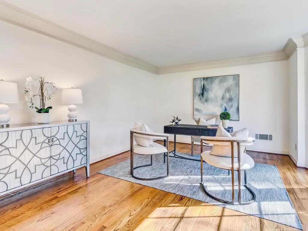 1700 Redbourne Drive, Sandy Springs, Georgia 30350, 4 Bedrooms Bedrooms, ,4 BathroomsBathrooms,Residential,Sold,1700 Redbourne Drive,7180148