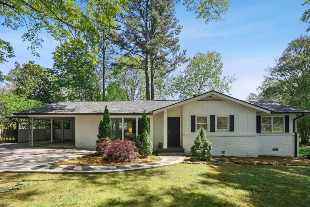6795 Sunny Brook Lane, Atlanta, Georgia 30328, 3 Bedrooms Bedrooms, ,2 BathroomsBathrooms,Residential,Sold,6795 Sunny Brook Lane,7560411