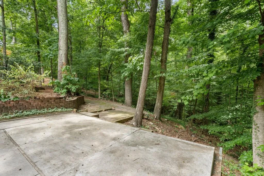 220 River Springs Drive, Sandy Springs, Georgia 30328, 4 Bedrooms Bedrooms, ,3 BathroomsBathrooms,Residential,Sold,220 River Springs Drive,7416864