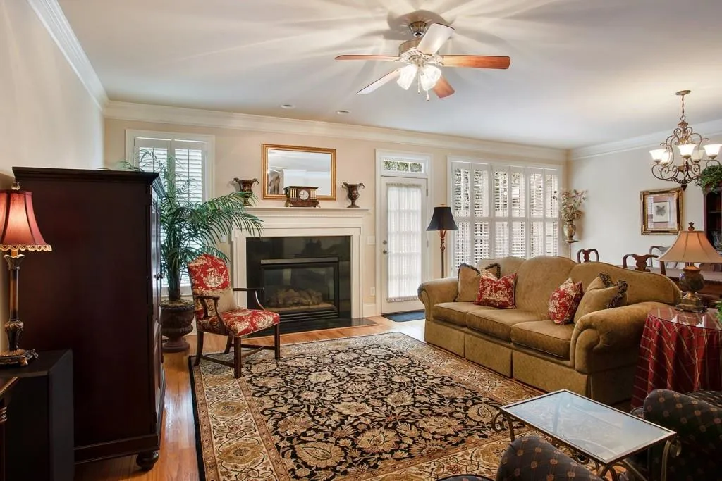 191 Mystic Court Unit 191, Sandy Springs, Georgia 30342, 4 Bedrooms Bedrooms, ,3 BathroomsBathrooms,Residential,Sold,191 Mystic Court Unit 191,5679717