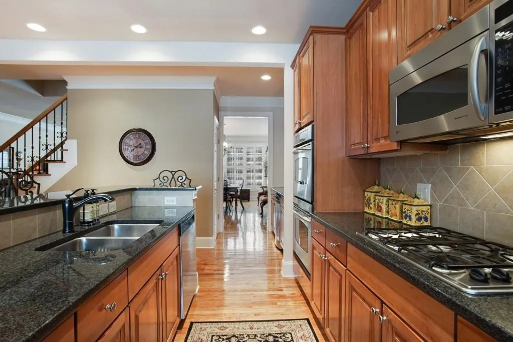191 Mystic Court Unit 191, Sandy Springs, Georgia 30342, 4 Bedrooms Bedrooms, ,3 BathroomsBathrooms,Residential,Sold,191 Mystic Court Unit 191,5679717