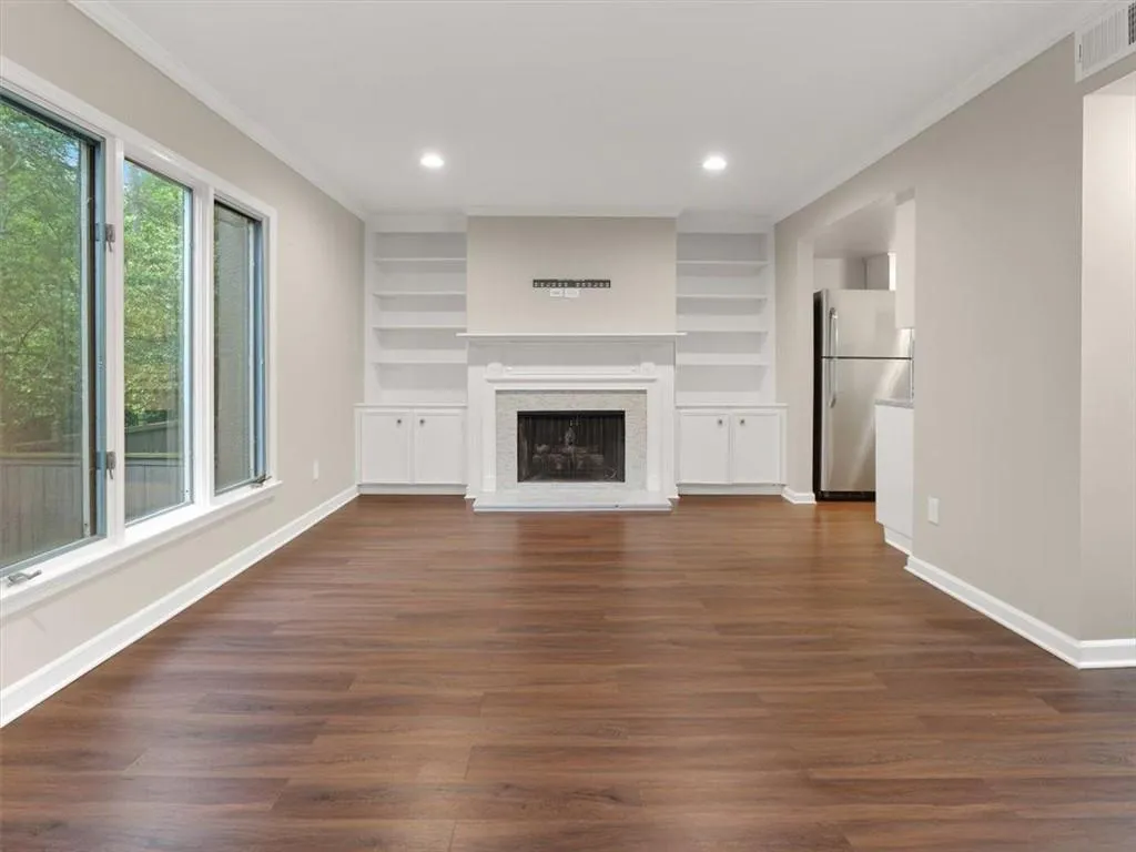 95 Ivy Trail Ne, Atlanta, Georgia 30342, 3 Bedrooms Bedrooms, ,2 BathroomsBathrooms,Residential,For Sale,95 Ivy Trail Ne,7570970